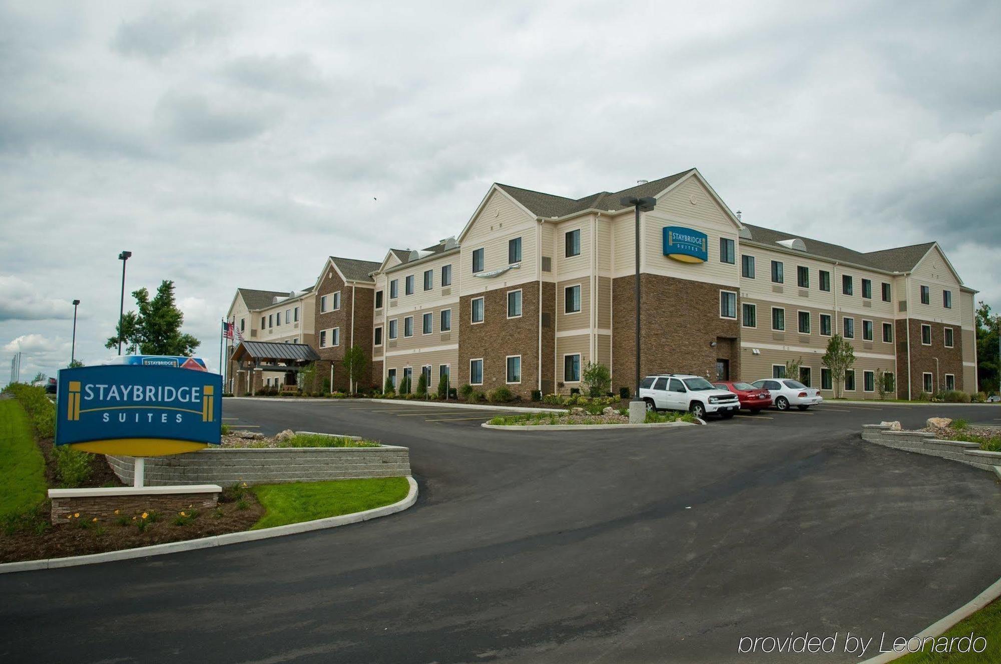 Hawthorn Suites By Wyndham Williamsville Buffalo Airport Екстер'єр фото